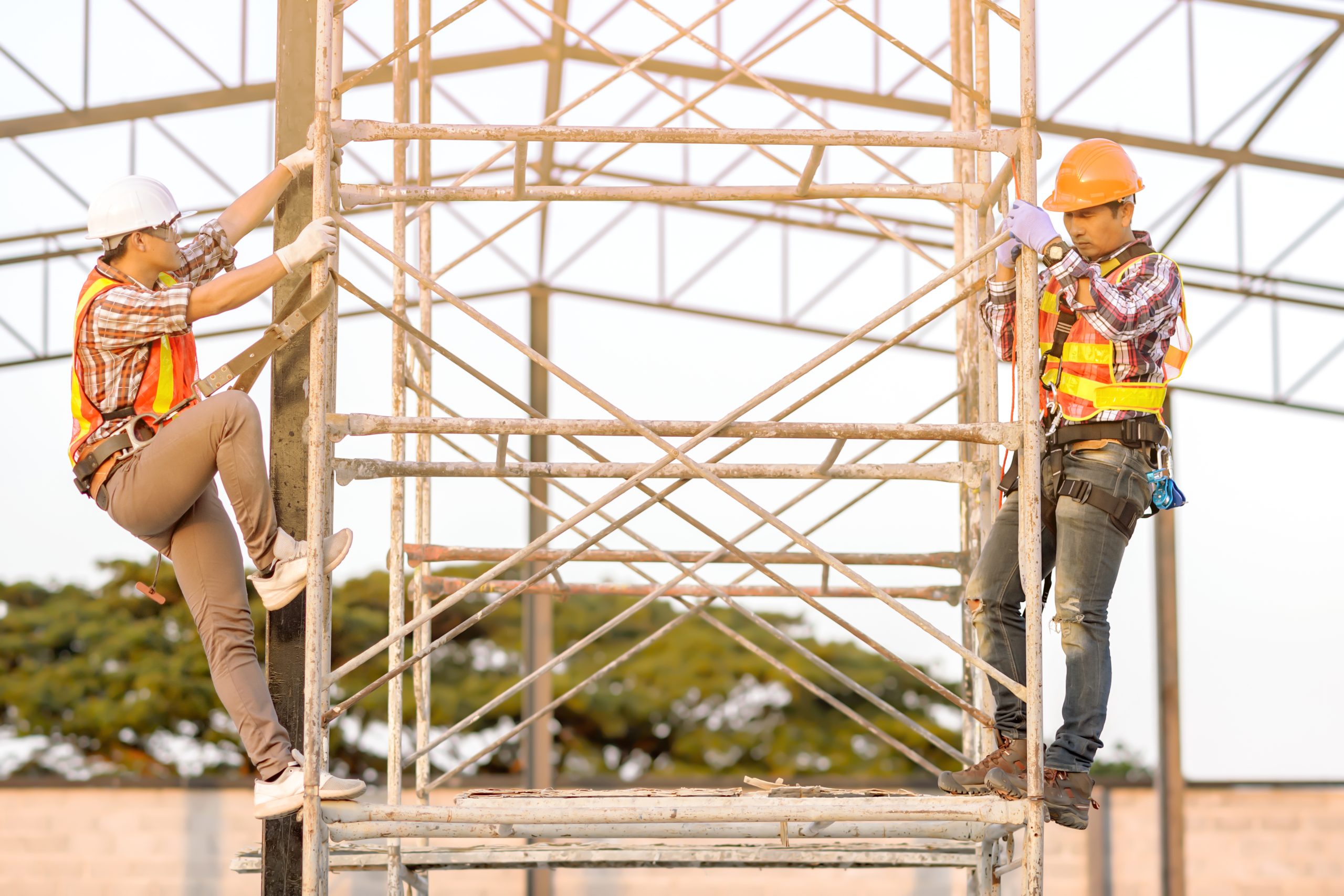 Curso Reparación y Construcción Estructuras MT/BT Curso Reparación y Construcción Estructuras MT/BT