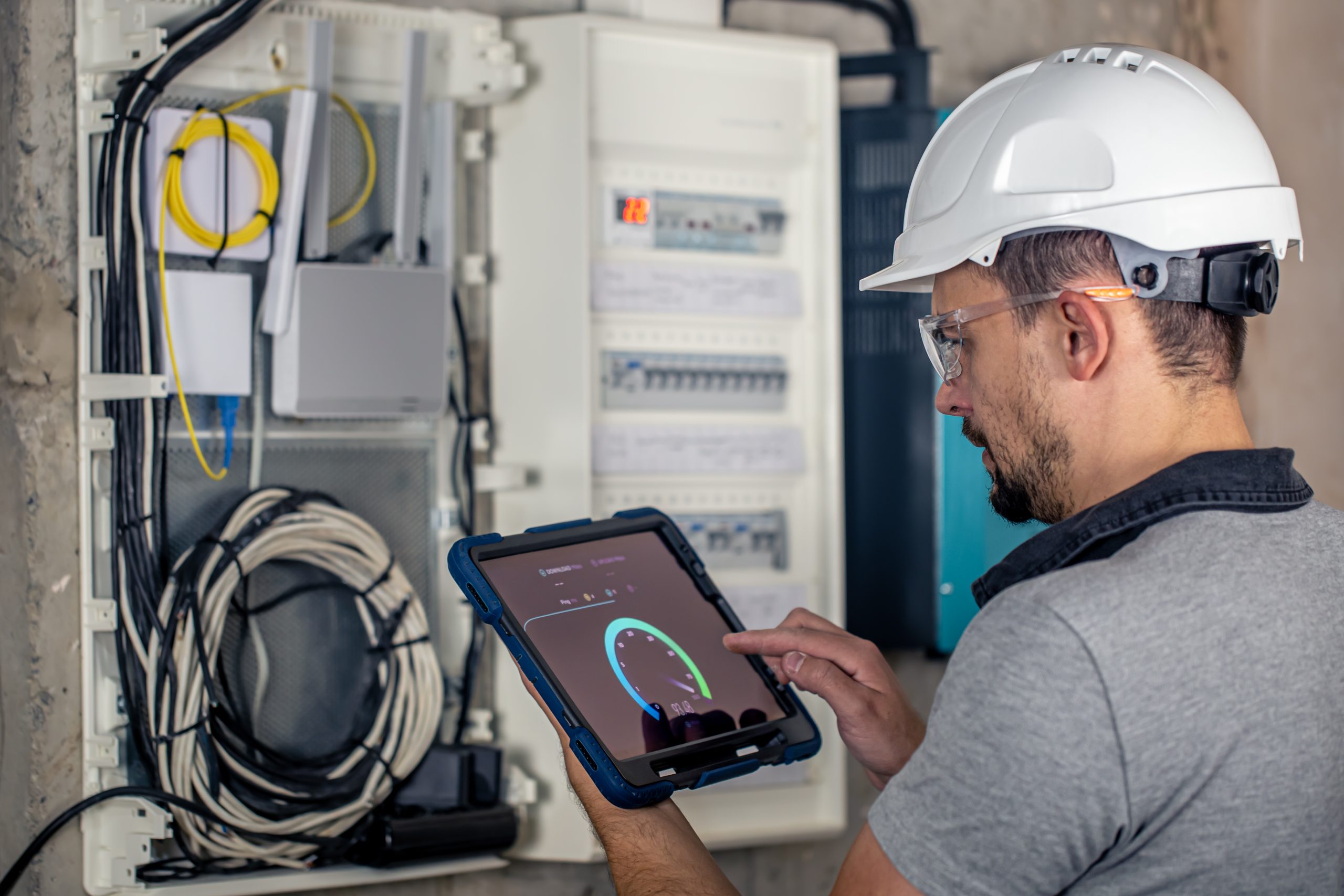 Curso Norma NFPA 70E – Seguridad Eléctrica en el Trabajo Curso Norma NFPA 70E – Seguridad Eléctrica en el Trabajo